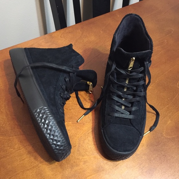 Converse all stars NWOT black suede w pockets - Picture 5 of 7